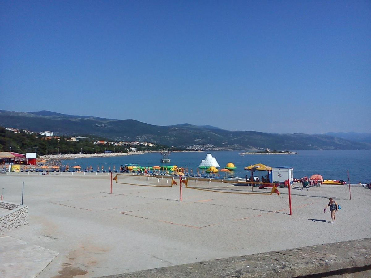 Apartment Kriskovic Novi Vinodolski Buitenkant foto