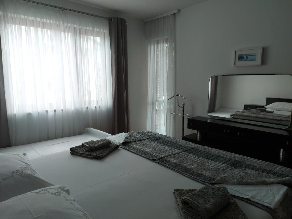 Apartment Kriskovic Novi Vinodolski Buitenkant foto